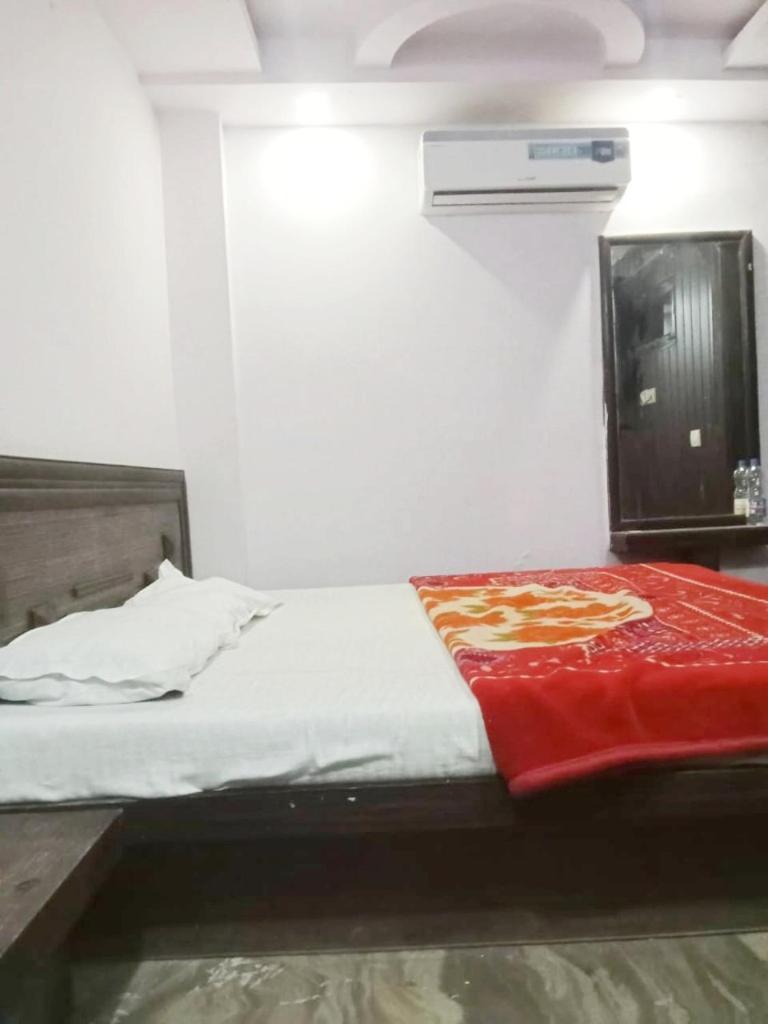 Hotel Odeon Continental New Delhi Extérieur photo